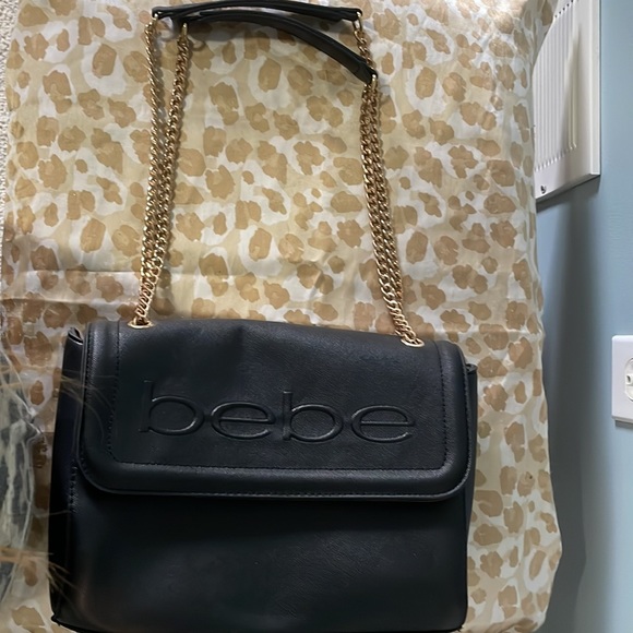 Bebe black bag with gold chains - Picture 3 of 9